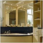 Eckbadewanne mit Spieger�ckwand